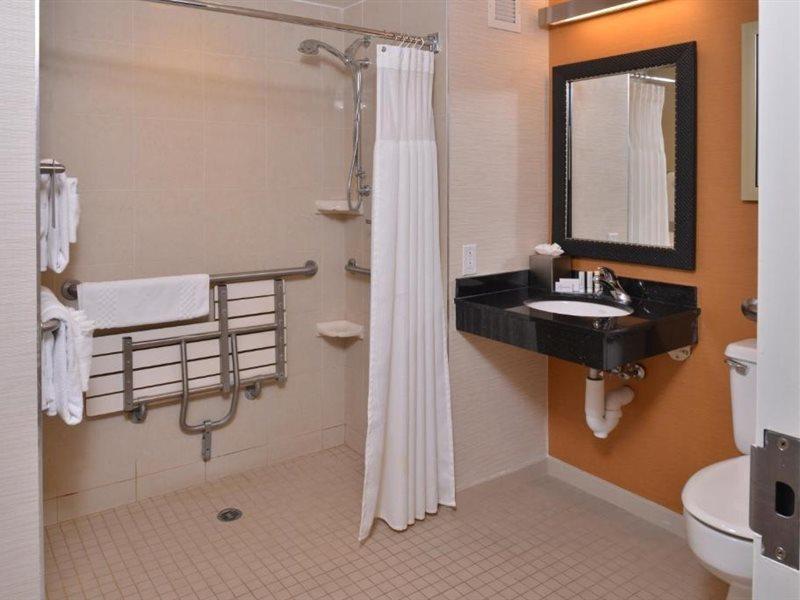 Fairfield By Marriott Rochester Henrietta/University Area Екстериор снимка