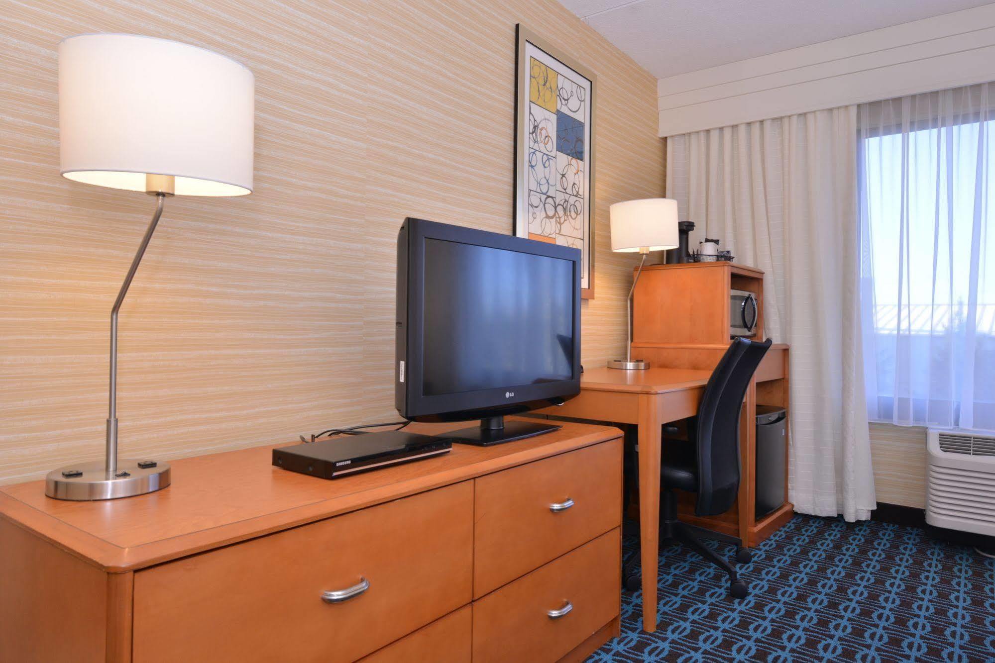 Fairfield By Marriott Rochester Henrietta/University Area Екстериор снимка