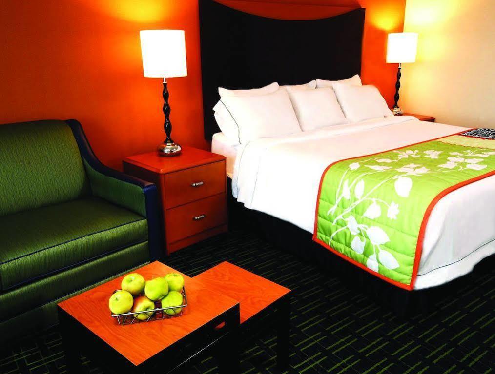 Fairfield By Marriott Rochester Henrietta/University Area Екстериор снимка